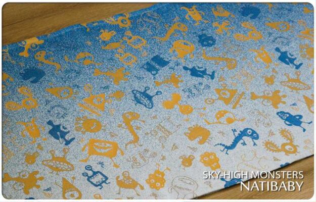 skrawki materiałów Natibaby wzór MONSTERS Sky - High 150cm 01.jpg