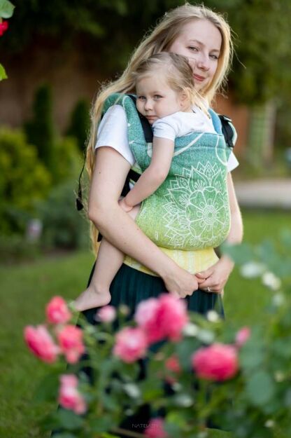 BABY Sibillinya Light Green, NATIGO nosidełko ergonomiczne, [100% bawełna]