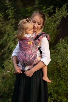 Fable Blossom, NATIGO nosidełko ergonomiczne